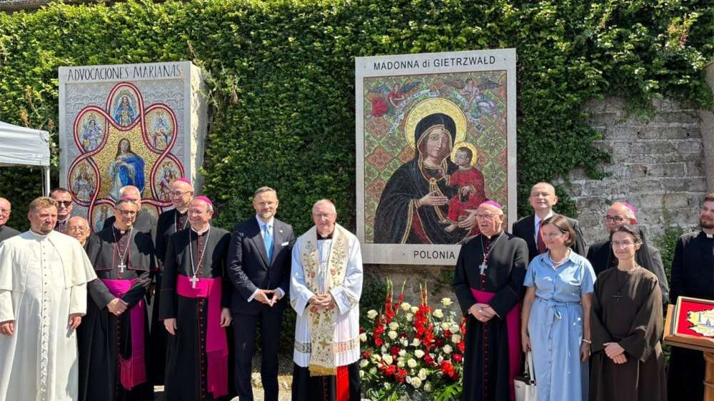 W Watykanie odsłonięto mozaikę Matki Bożej Gietrzwałdzkiej